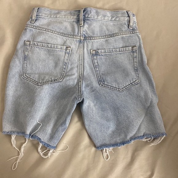 HIGH RISE SHORT - Picture 2 of 3